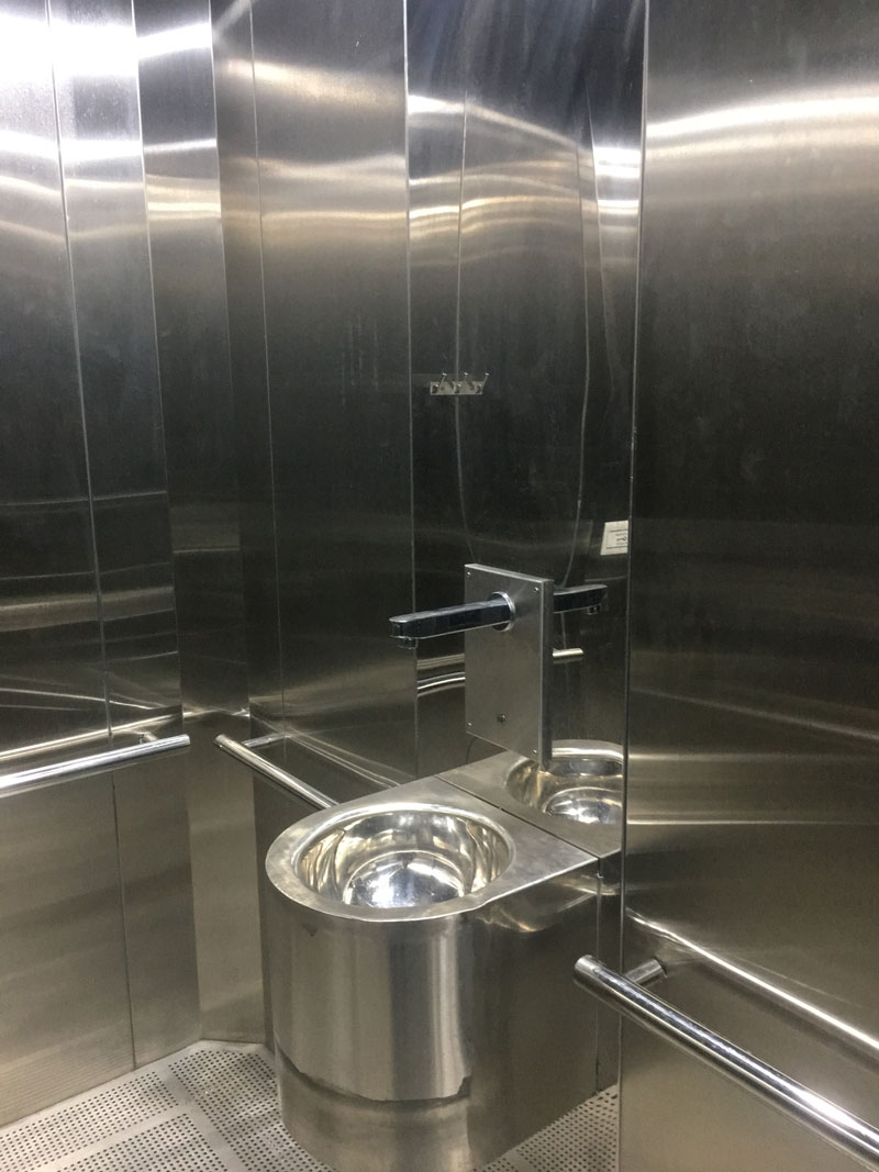 Sensor tap washbasin